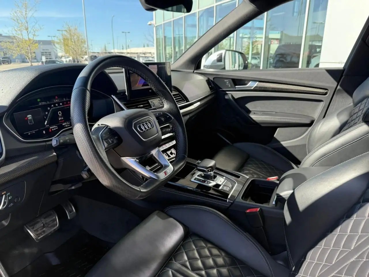Audi SQ5 снимка Audi SQ5