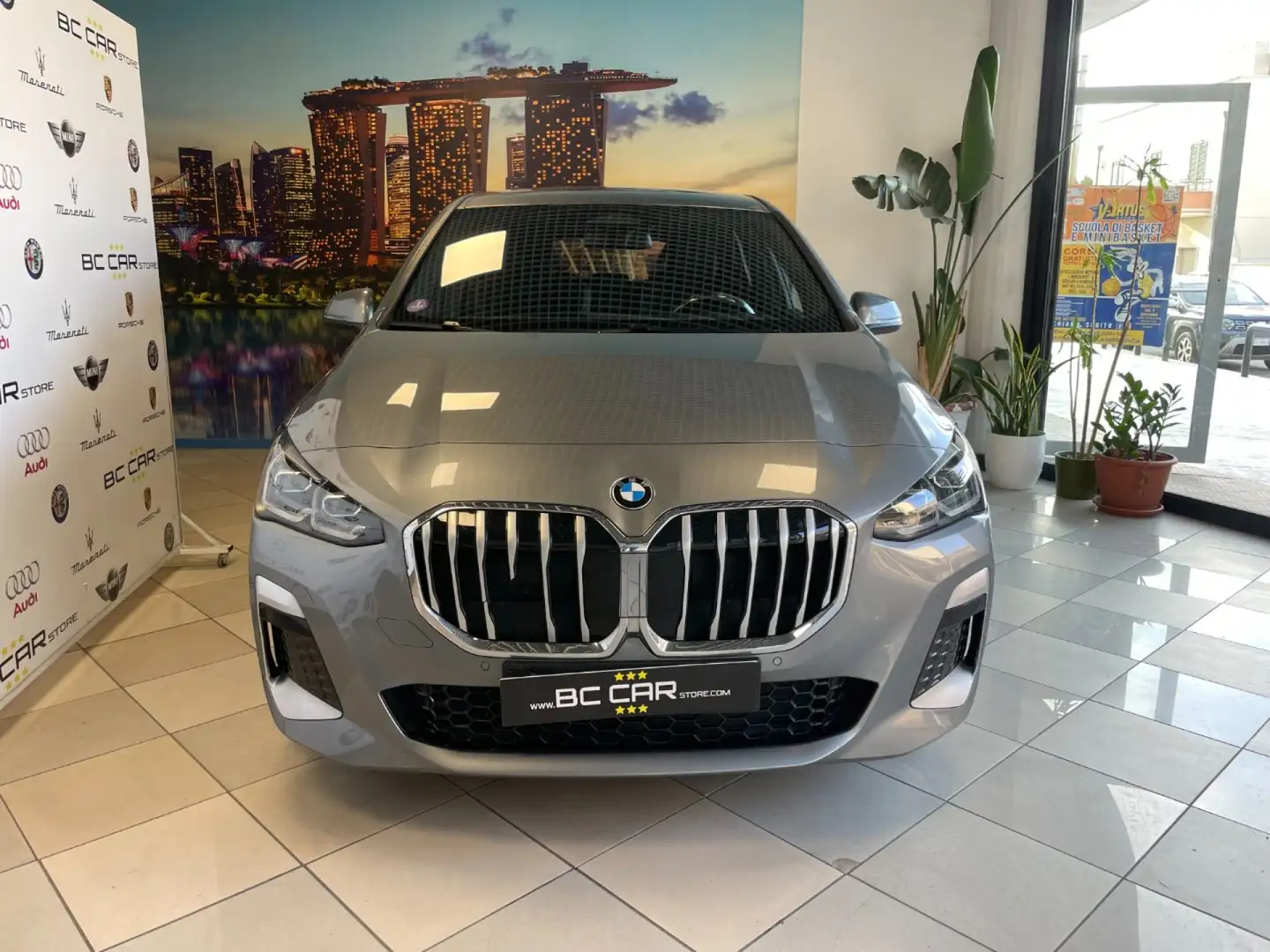 BMW 218 i 136cv Aut. Active Tourer MSPORT Gris - 2