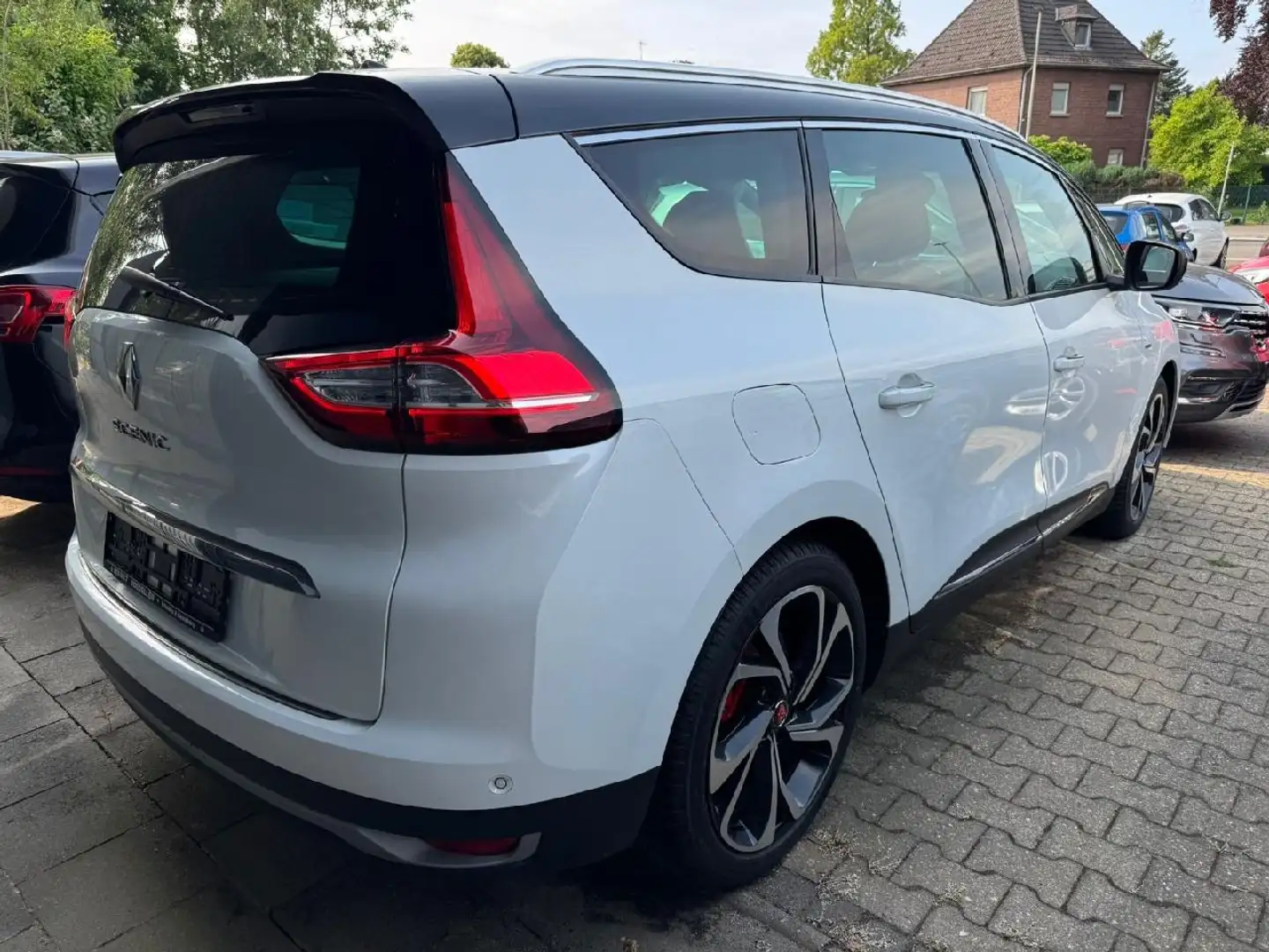 Renault Scenic Grand BOSE Edition - 2