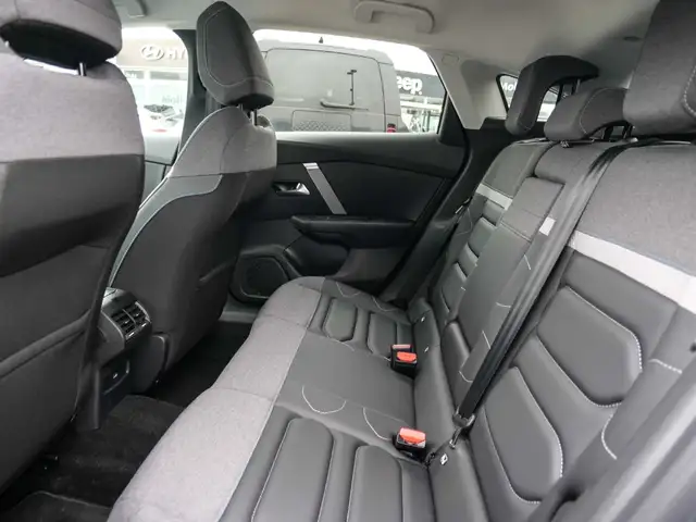 Citroen C4 view 8