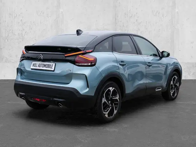 Citroen C4 view 2