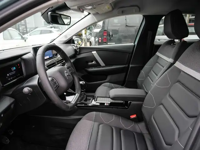 Citroen C4 view 7