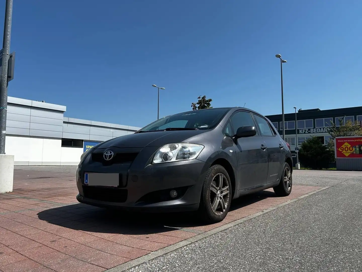 Toyota Auris Auris 1,4 VVT-i High High Grau - 1