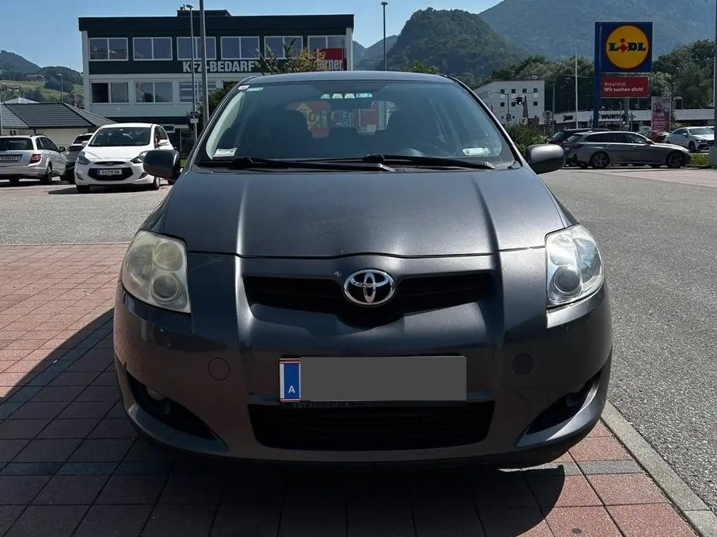 Toyota Auris Auris 1,4 VVT-i High High Grau - 2