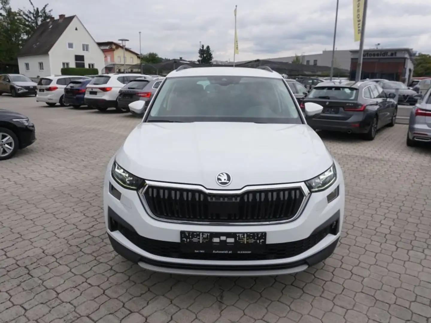 Skoda Kodiaq 2,0 TDI Ambition DSG *7-SITZE+AHV+NAVI* Weiß - 2