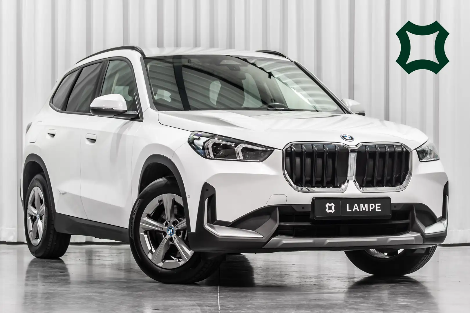 BMW X1 xDrive25e Hybrid Trekh Keyless Sportzetels Carplay Blanc - 1
