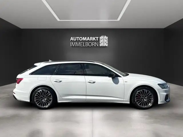 Audi A6 view 11