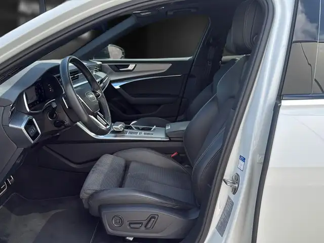 Audi A6 view 14