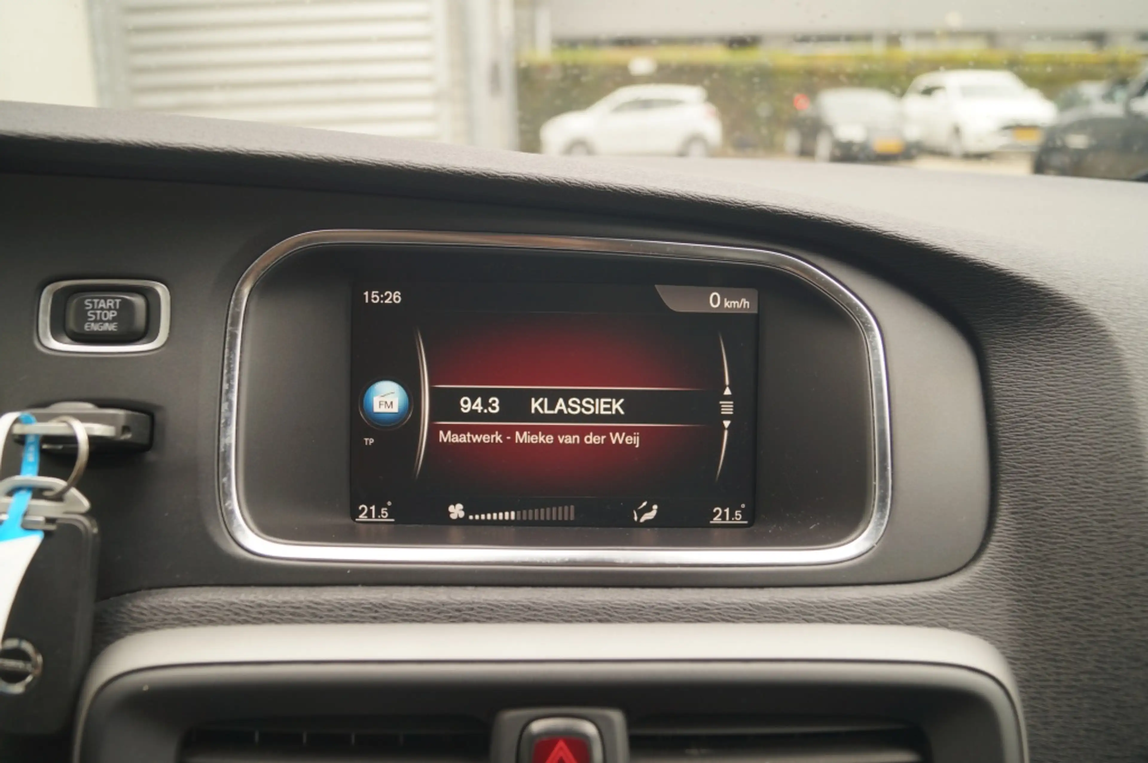 Volvo V40 Cross Country 2.0 D2 120pk Kinetic -NAVI-PDC-AIRCO- — photo 12