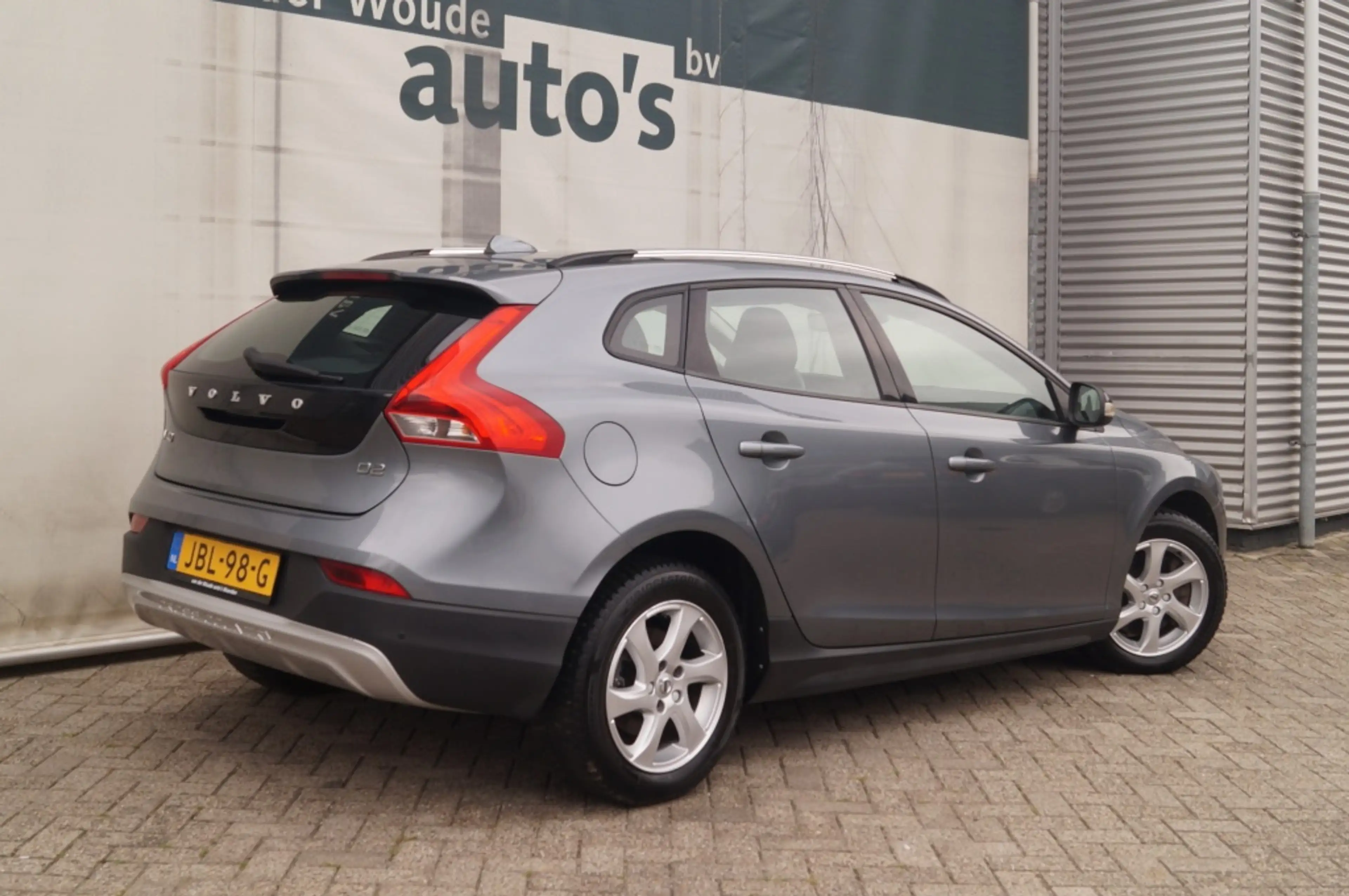 Volvo V40 Cross Country 2.0 D2 120pk Kinetic -NAVI-PDC-AIRCO- — photo 4