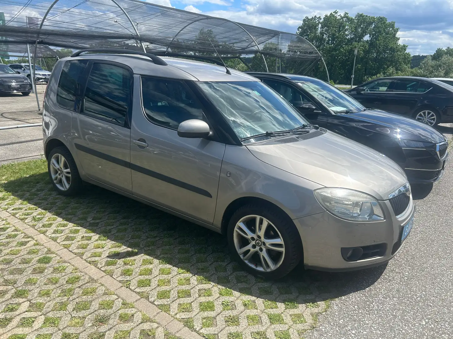 Skoda Roomster Roomster 1.2 12V HTP PLUS EDITION Braun - 1
