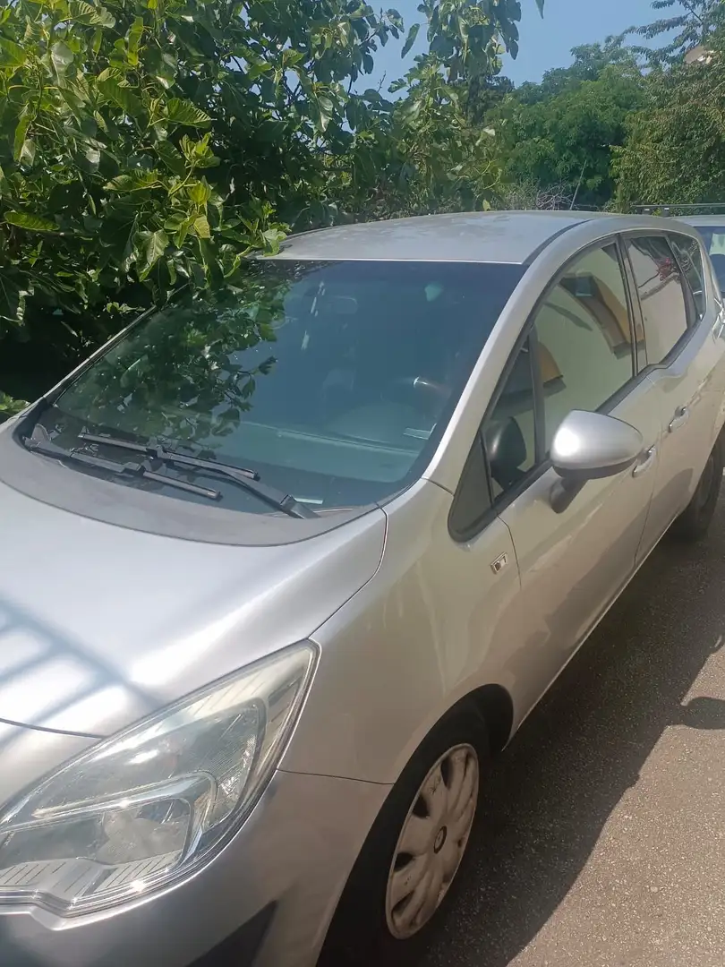 Opel Meriva turbo diesel Grau - 2