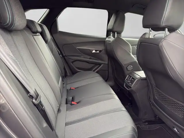 Peugeot 3008 view 15