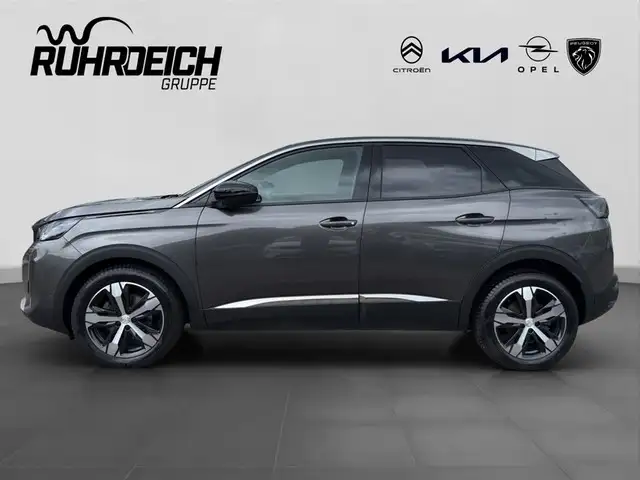 Peugeot 3008 view 2