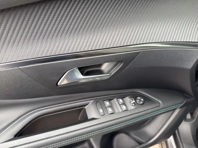 Peugeot 3008 view 14