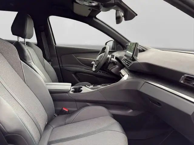 Peugeot 3008 view 9