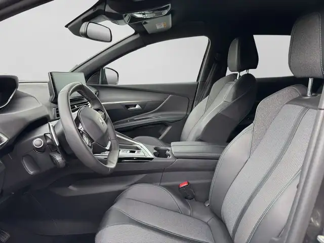 Peugeot 3008 view 8