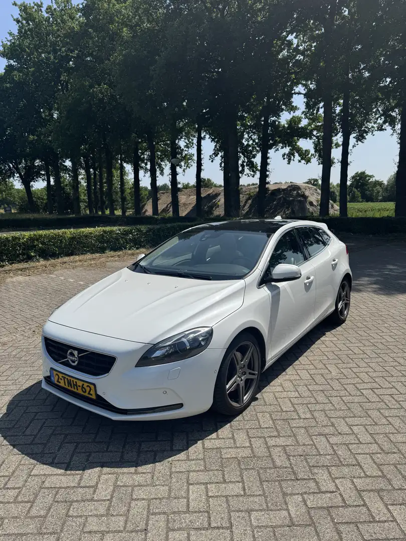 Volvo V40 1.6 T3 Summum Wit - 1