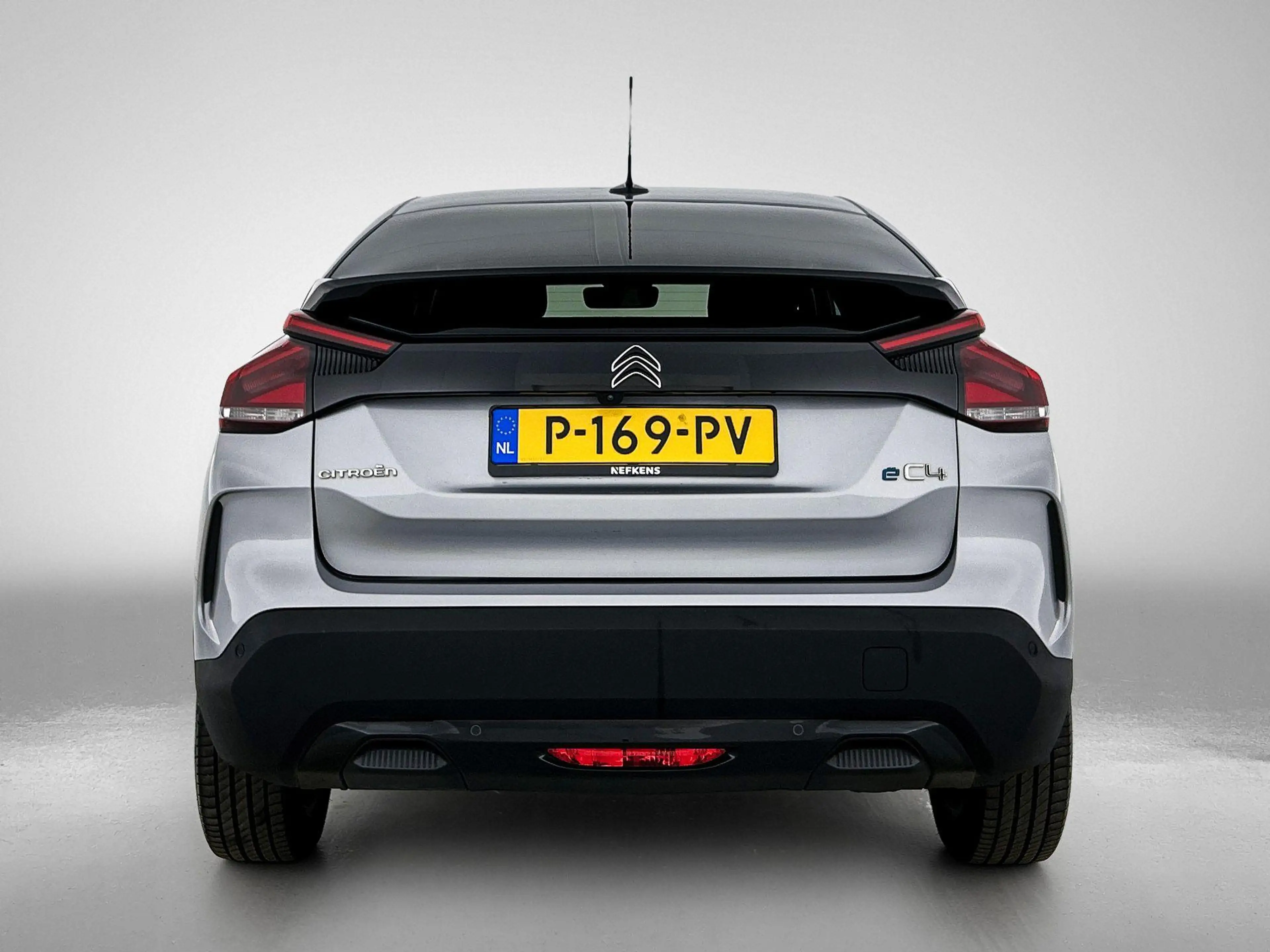 Citroen E-C4 Electric Shine 136pk 50 kWh Automaat | 1ste Eigenaar | Head — photo 7