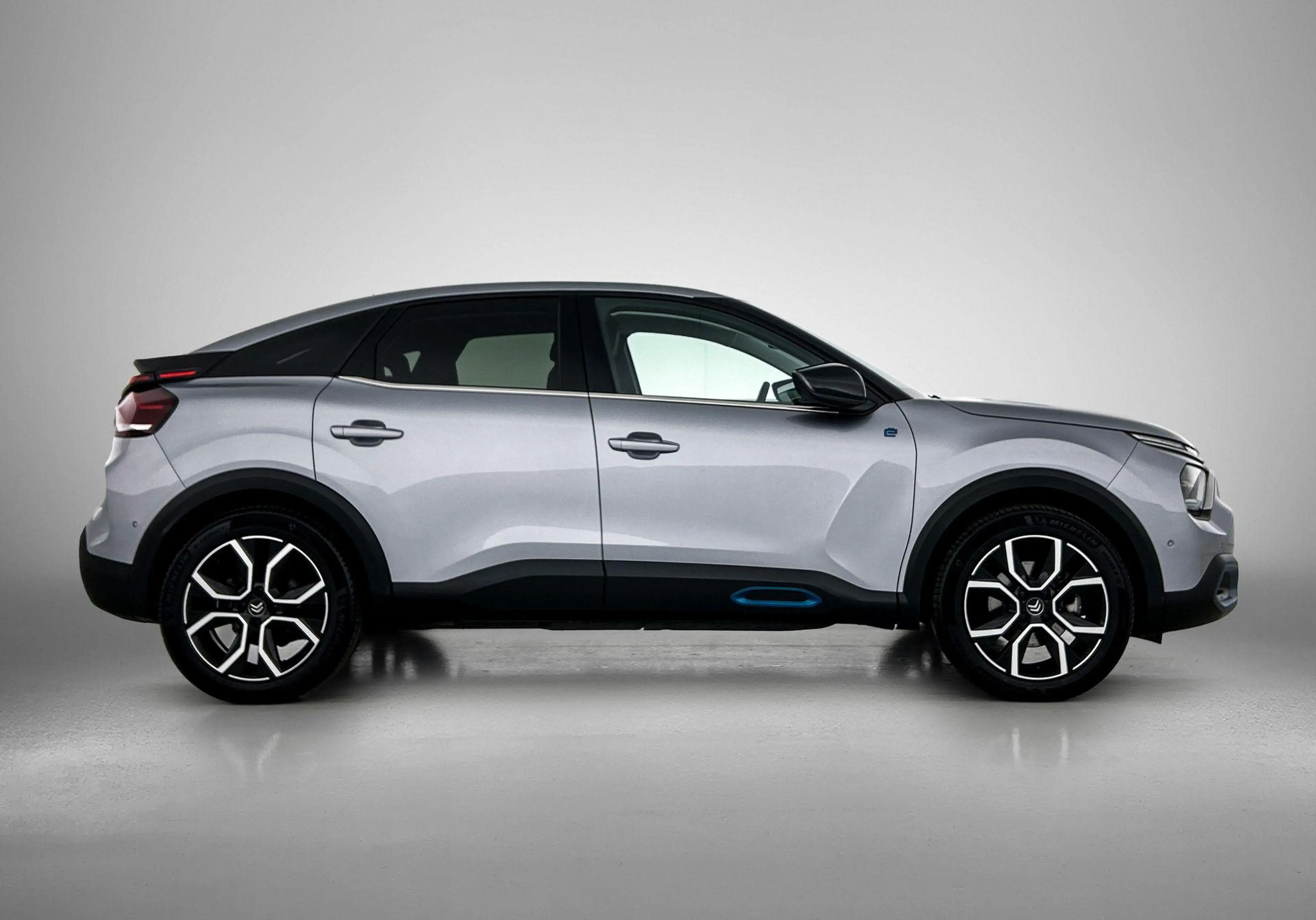 Citroen E-C4 Electric Shine 136pk 50 kWh Automaat | 1ste Eigenaar | Head — photo 9
