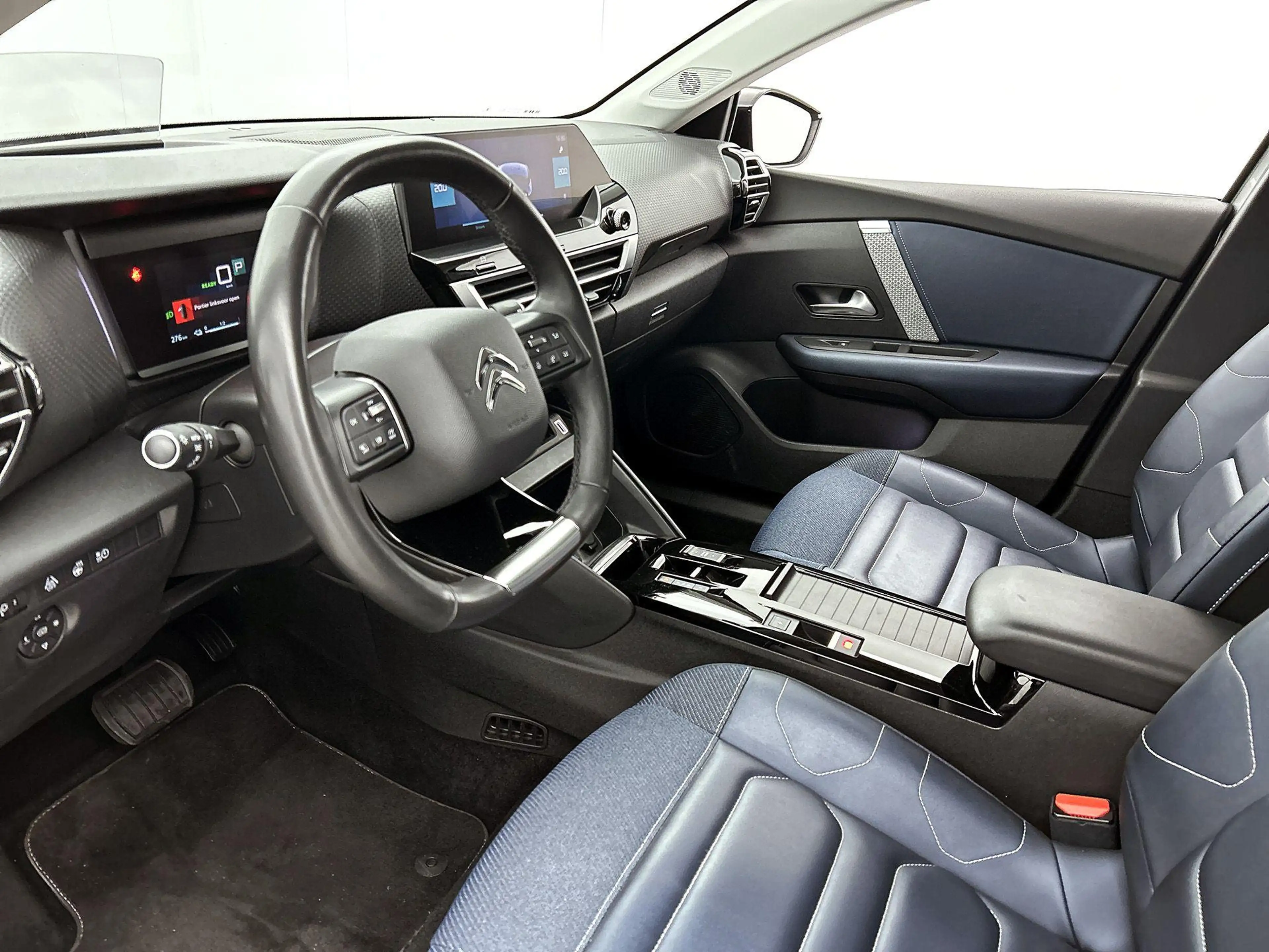 Citroen E-C4 Electric Shine 136pk 50 kWh Automaat | 1ste Eigenaar | Head — photo 10