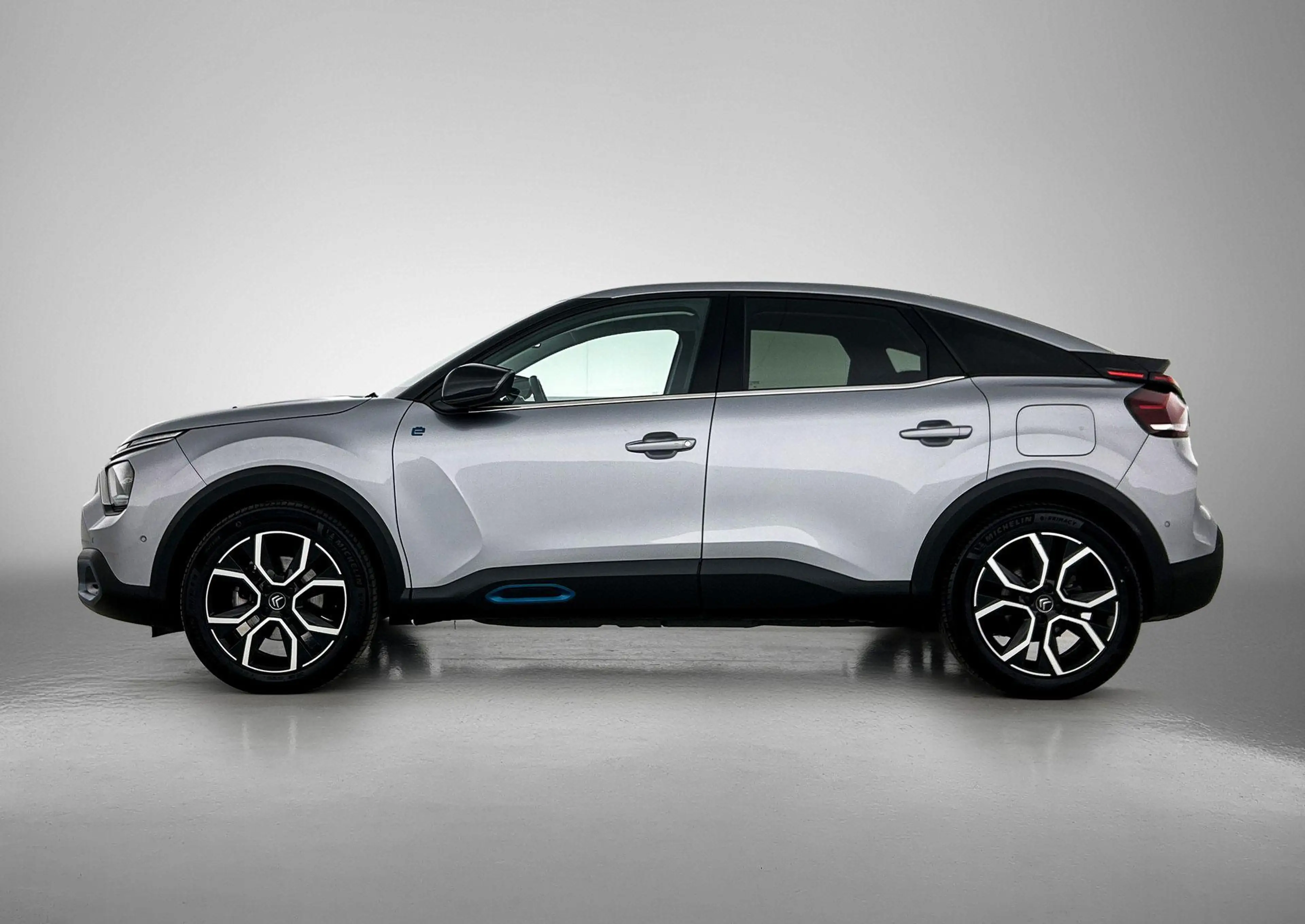 Citroen E-C4 Electric Shine 136pk 50 kWh Automaat | 1ste Eigenaar | Head — photo 5