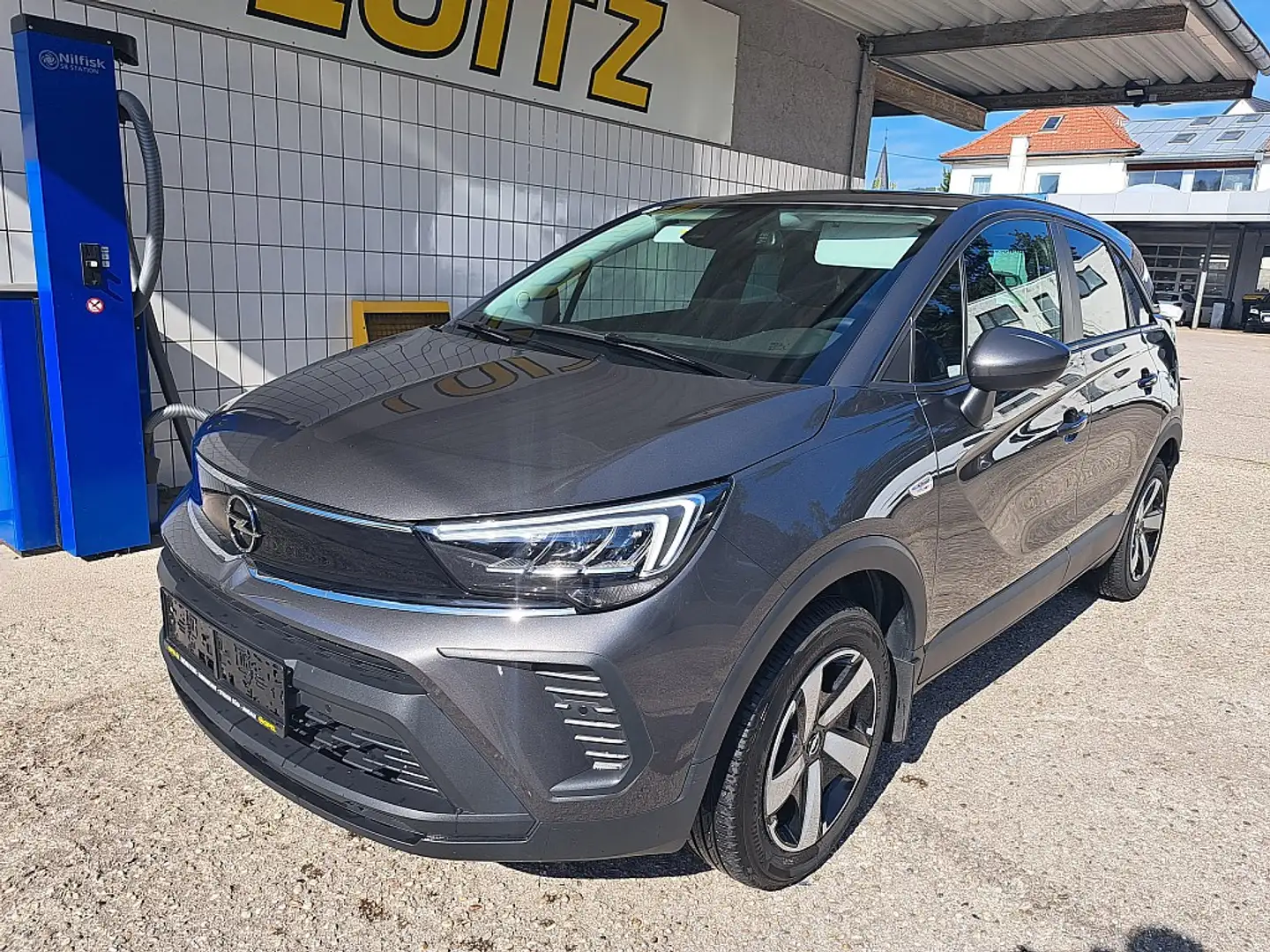 Opel Crossland 1,2 Turbo Business Edition Grau - 2