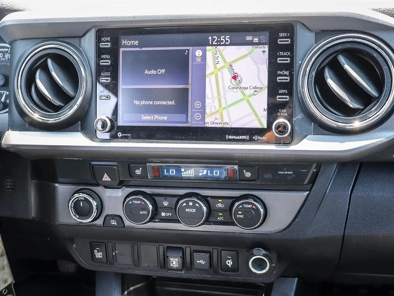 Toyota Tacoma снимка Toyota Tacoma
