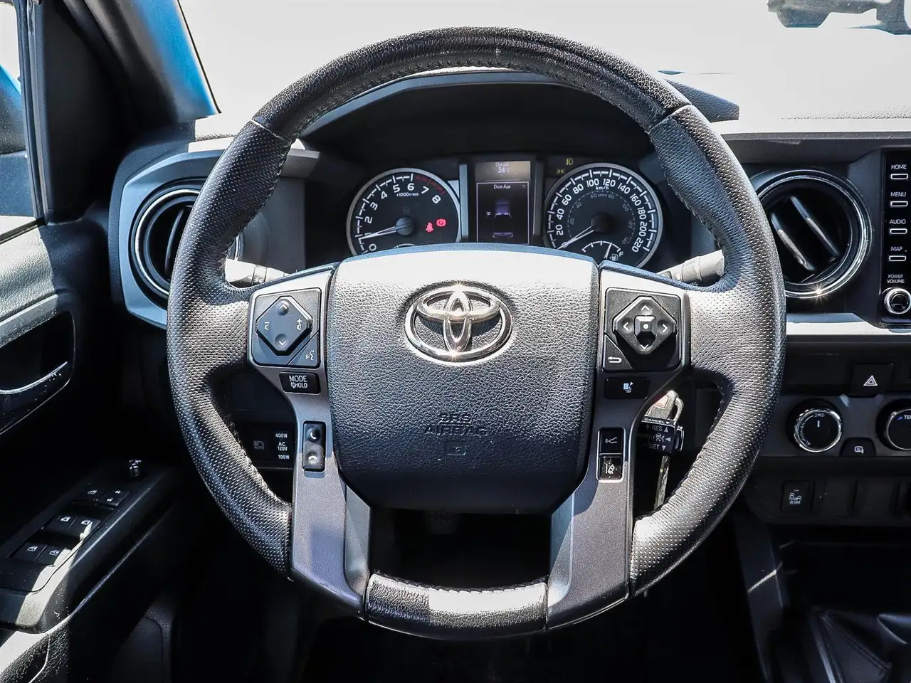 Toyota Tacoma снимка Toyota Tacoma