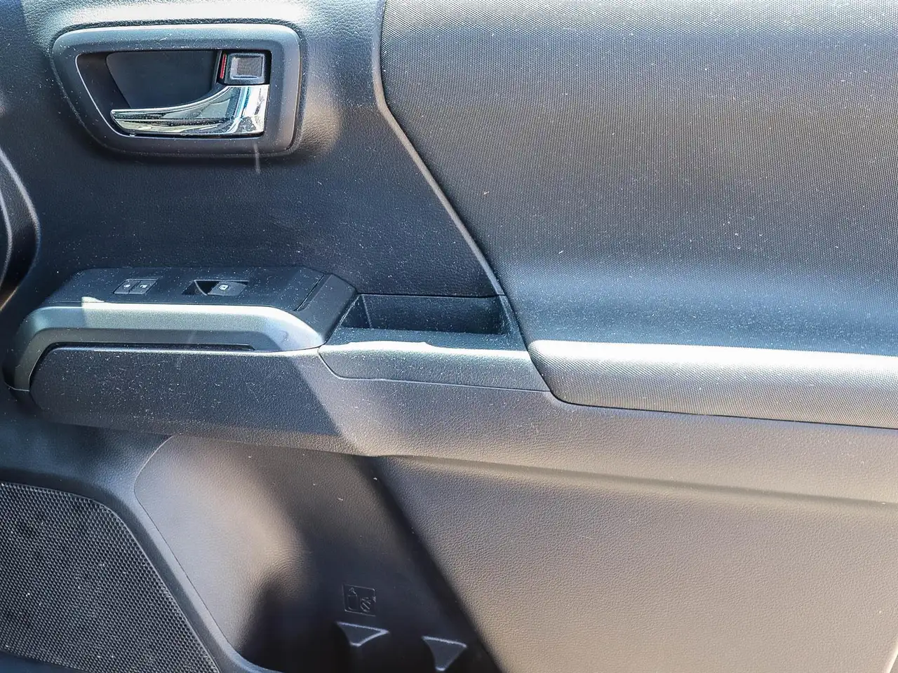 Toyota Tacoma снимка Toyota Tacoma