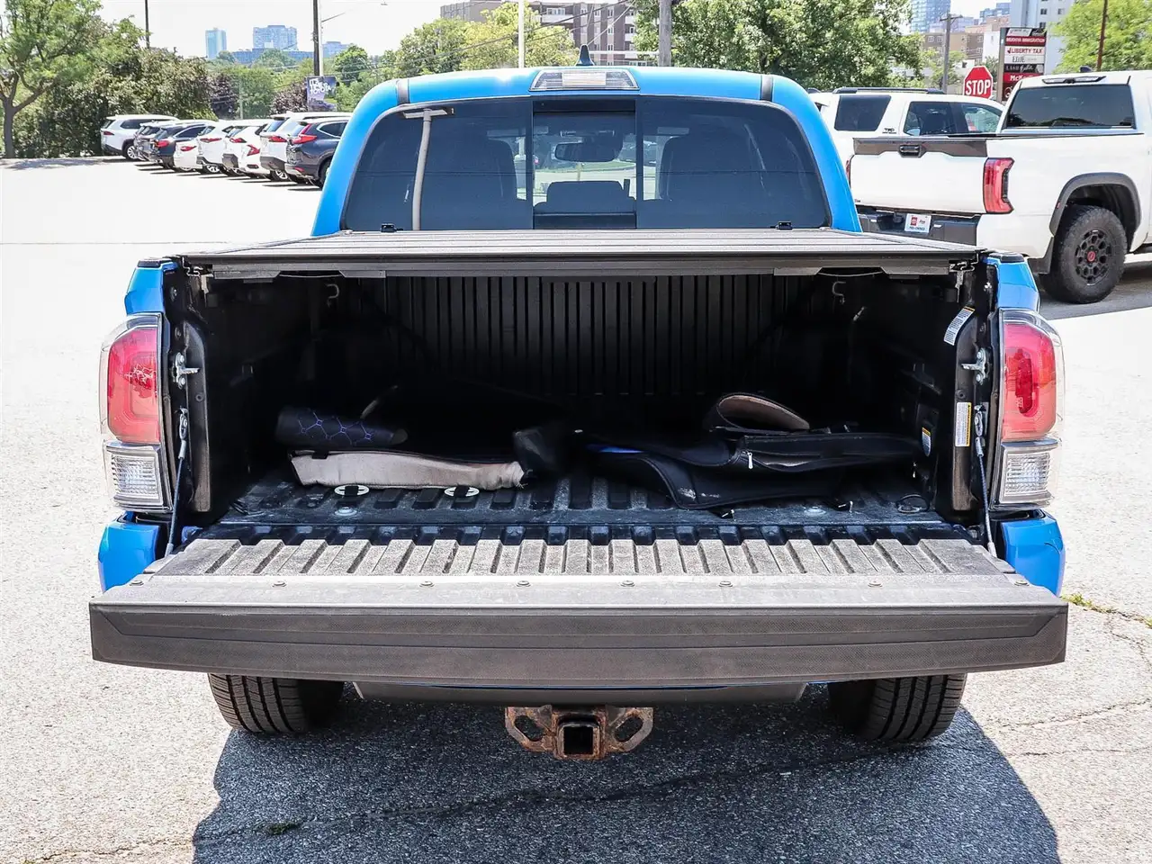 Toyota Tacoma снимка Toyota Tacoma