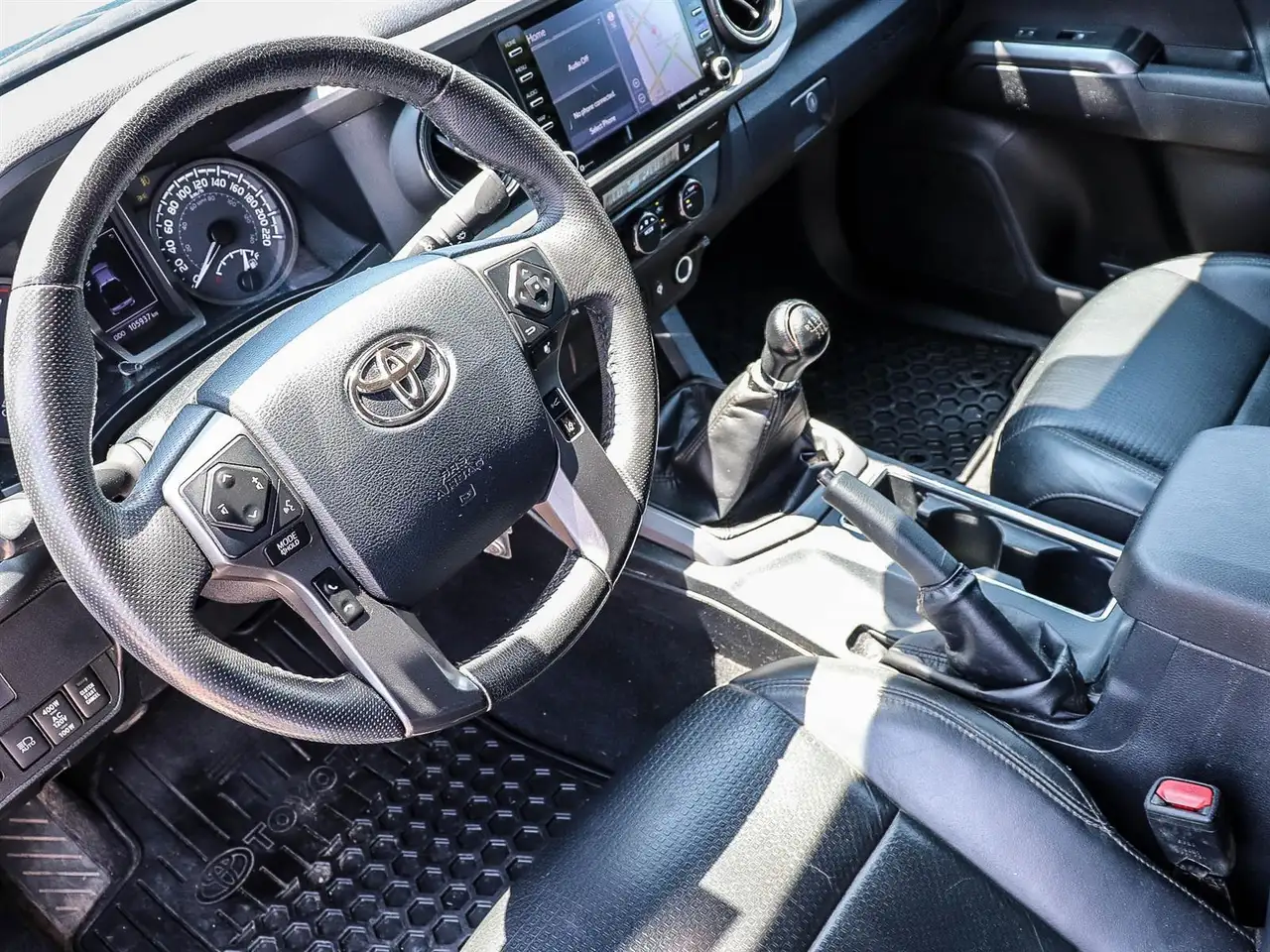 Toyota Tacoma снимка Toyota Tacoma