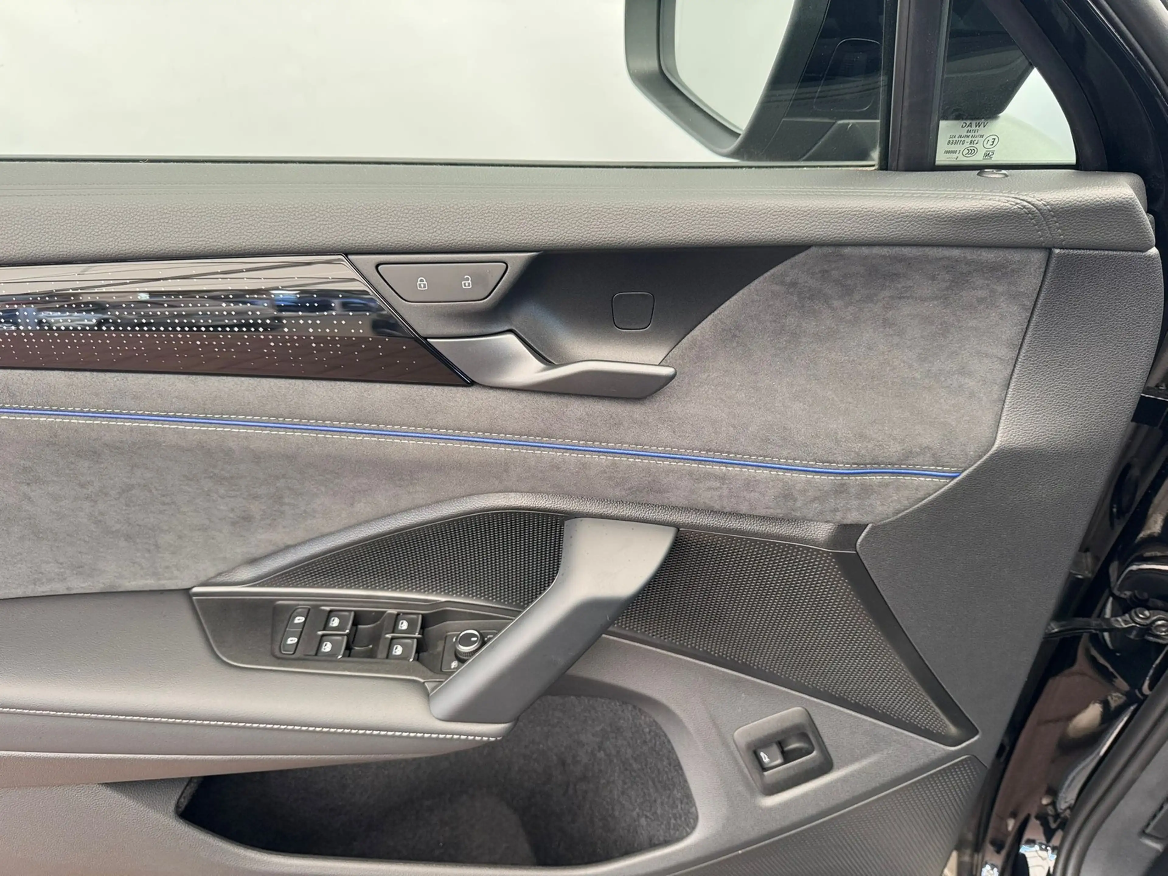 Volkswagen Tayron R-Line 2.0TDI DSG+4M+AHK+HUD-MATRIX+BLACKSTYL — photo 10