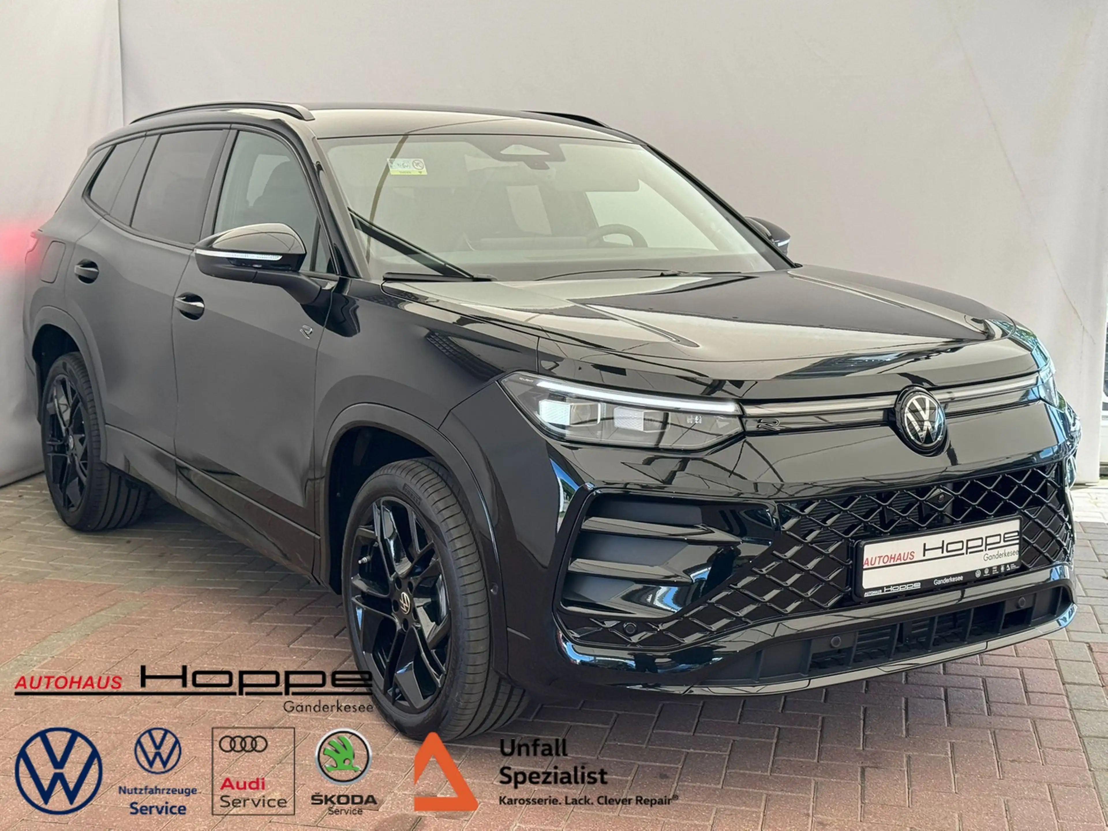 Volkswagen Tayron R-Line 2.0TDI DSG+4M+AHK+HUD-MATRIX+BLACKSTYL