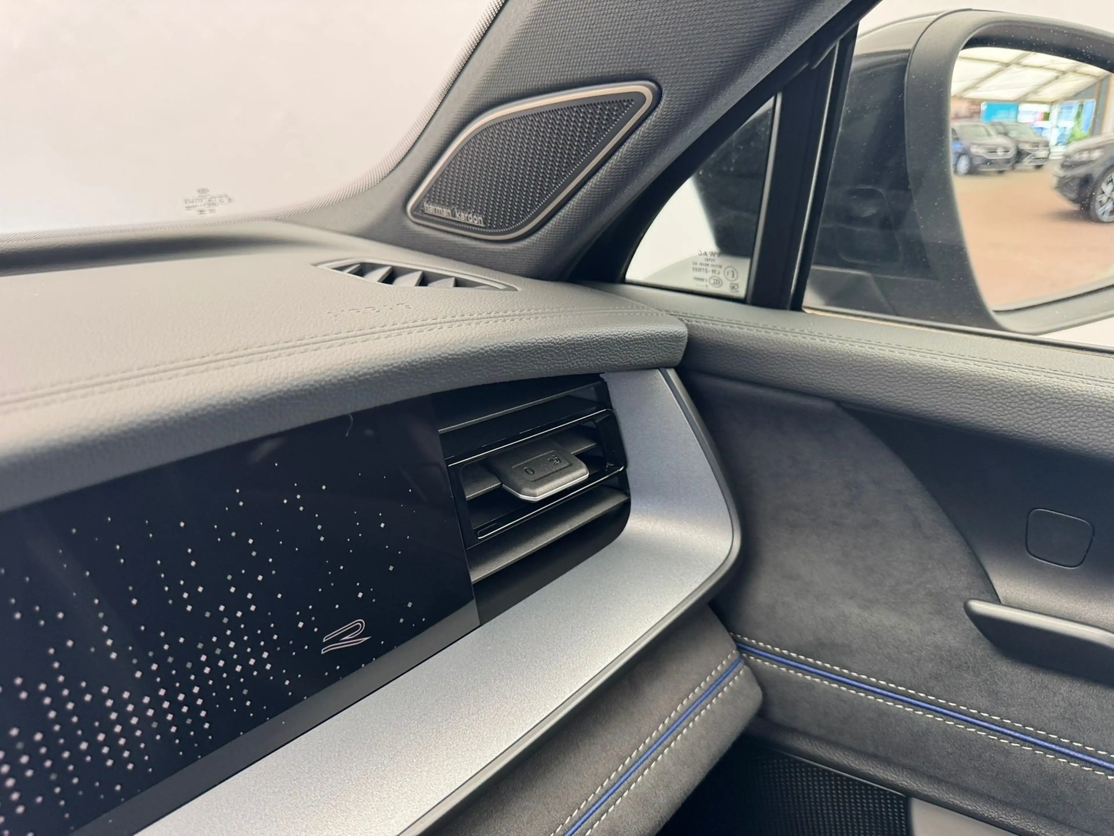 Volkswagen Tayron R-Line 2.0TDI DSG+4M+AHK+HUD-MATRIX+BLACKSTYL — photo 9