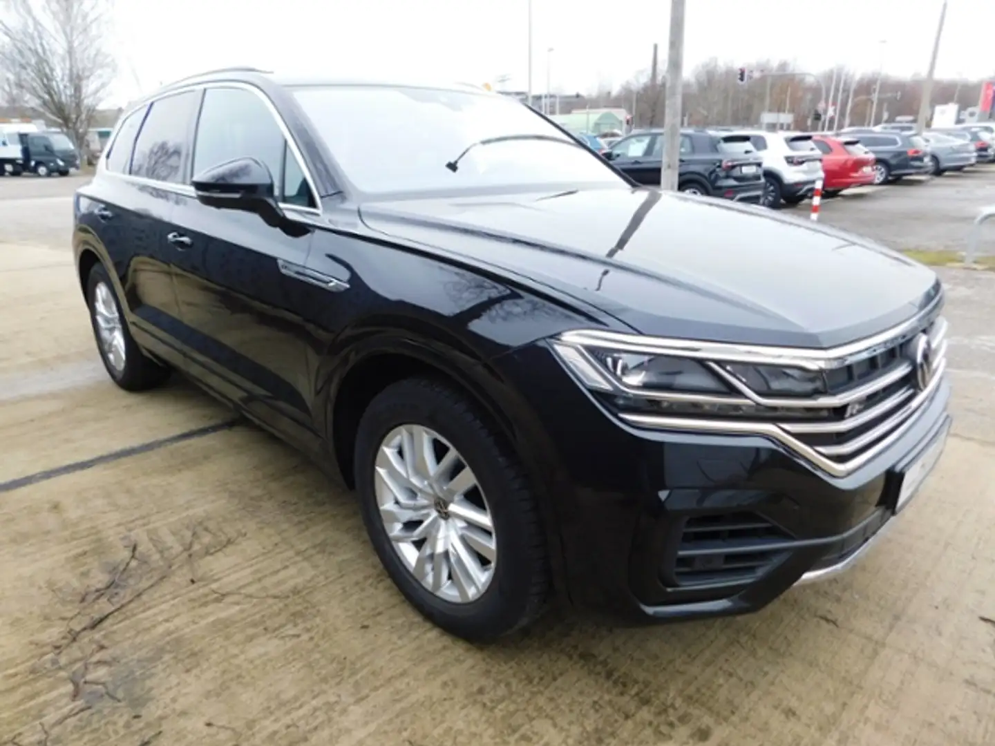 Volkswagen Touareg R-Line 4Motion 3.0 V6 TSI OPF *PANO,LEDER,MATRIX, Чёрный - 2