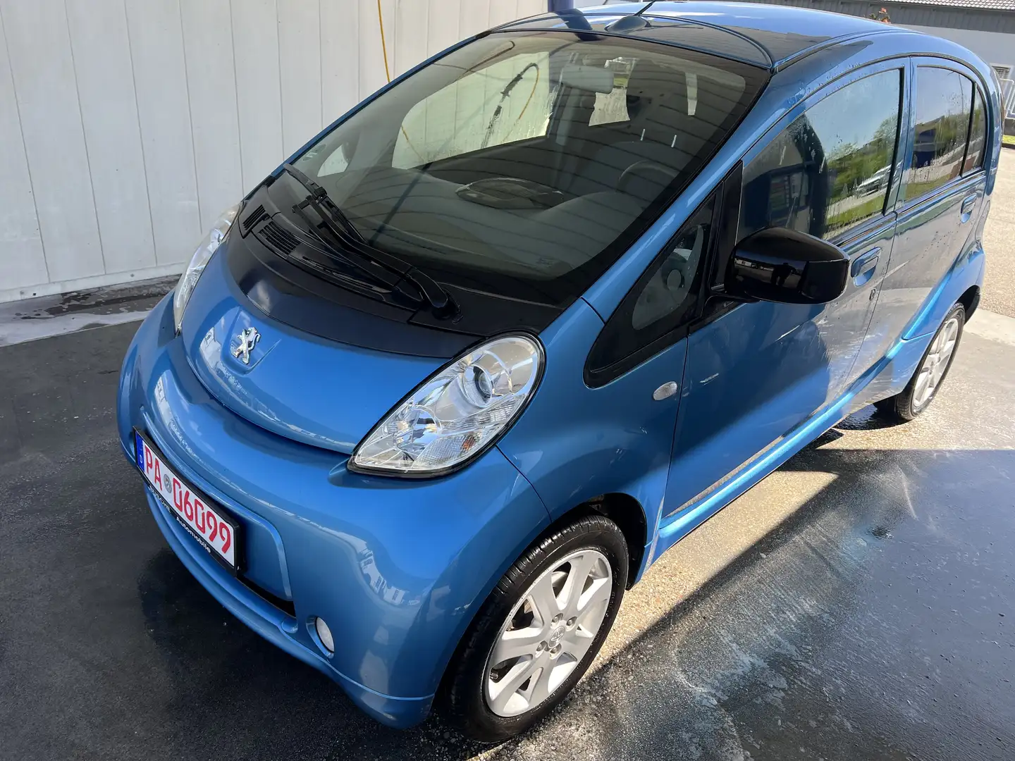 Peugeot iOn Neu Tüv und 8 Fach bereifft - 2