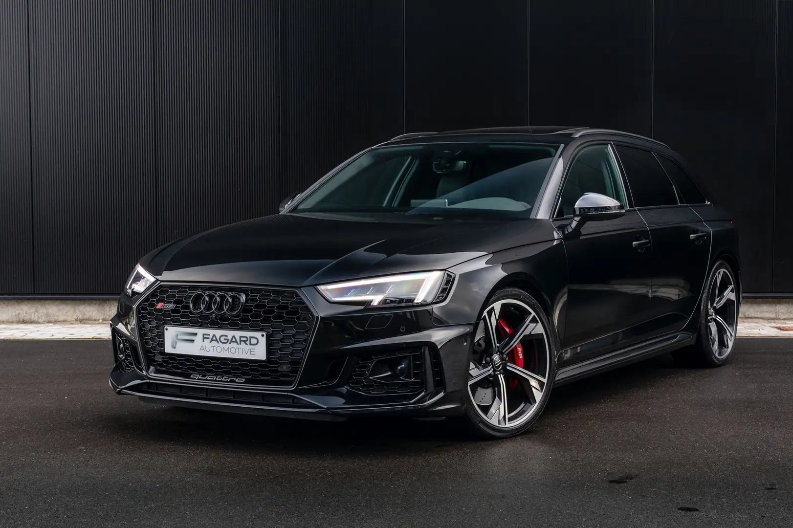 Audi RS4 Avant 2.9 TFSI Quattro | Carbon | FULL Noir - 1