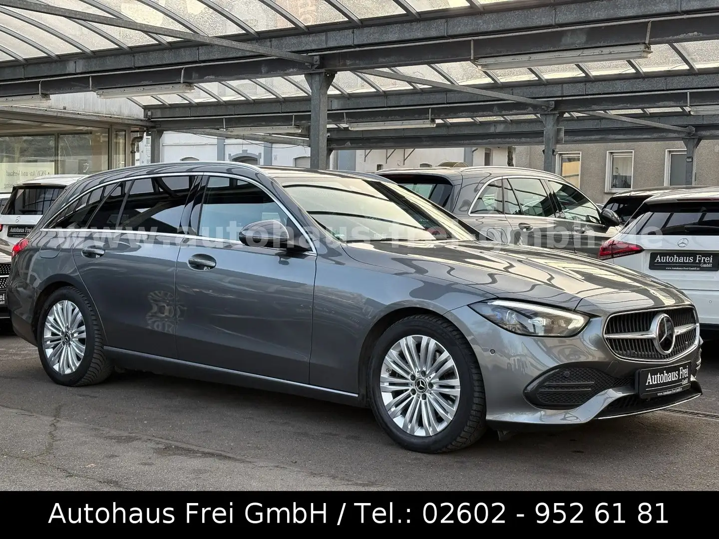 Mercedes-Benz C 200 T d AVANTGARDE*1-H*DISTRO*Fahrassistent-P Gris - 2