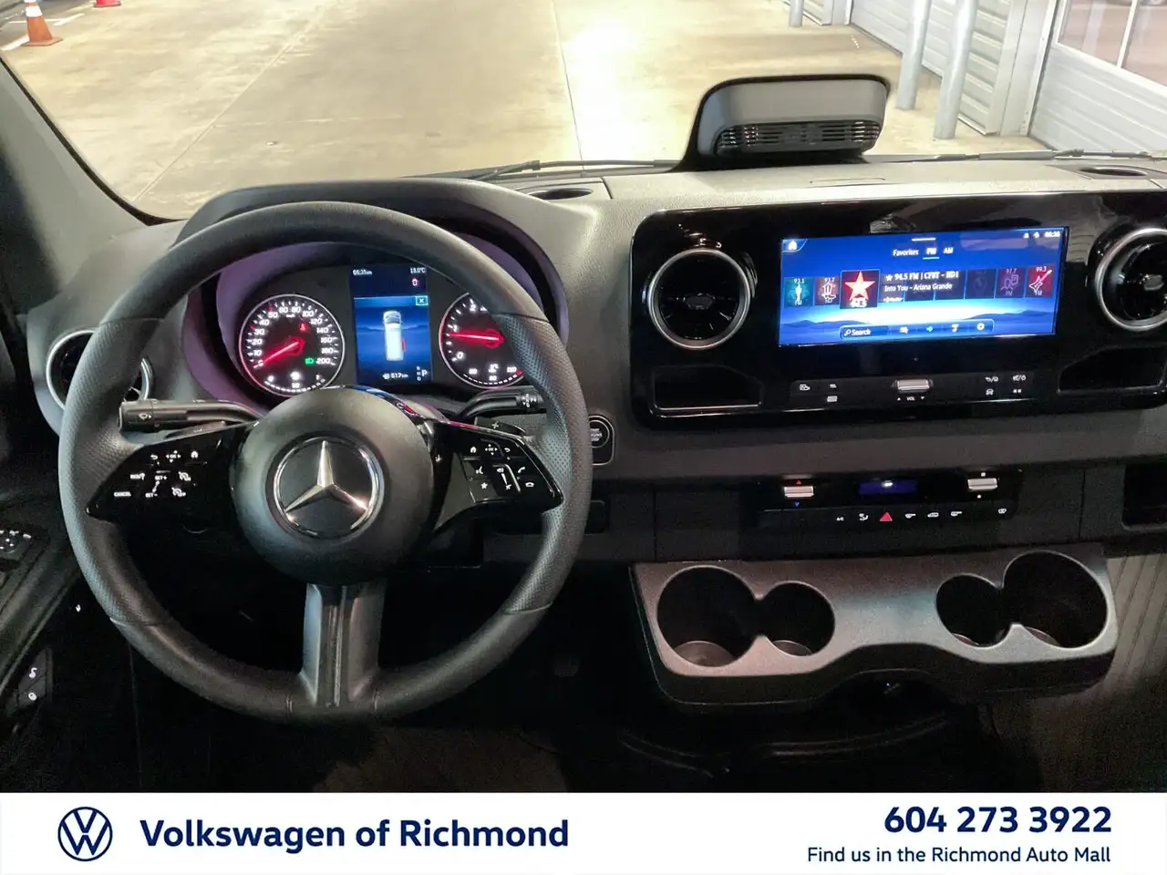Mercedes-Benz Sprinter photo Mercedes-Benz Sprinter