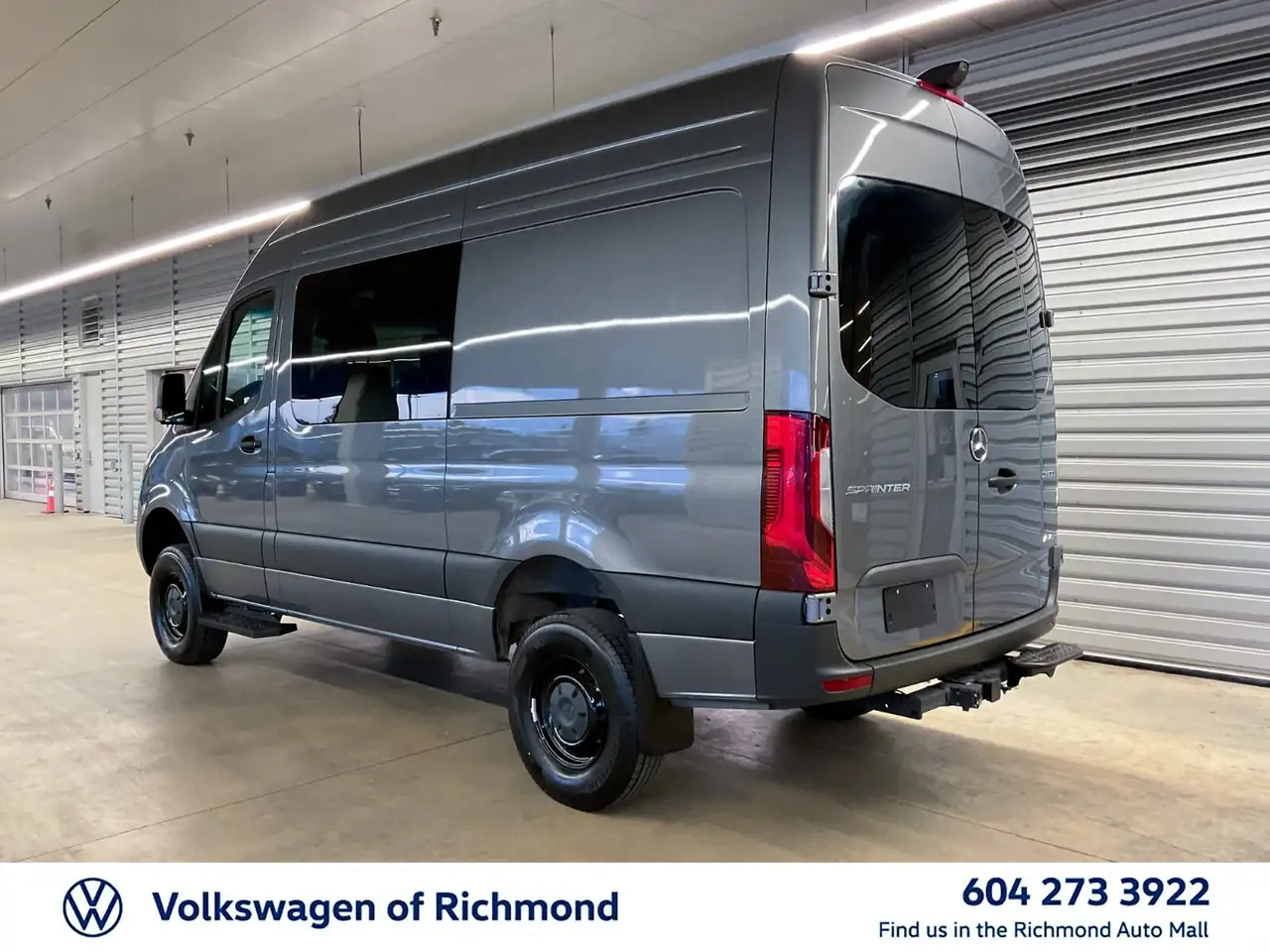 Mercedes-Benz Sprinter photo Mercedes-Benz Sprinter