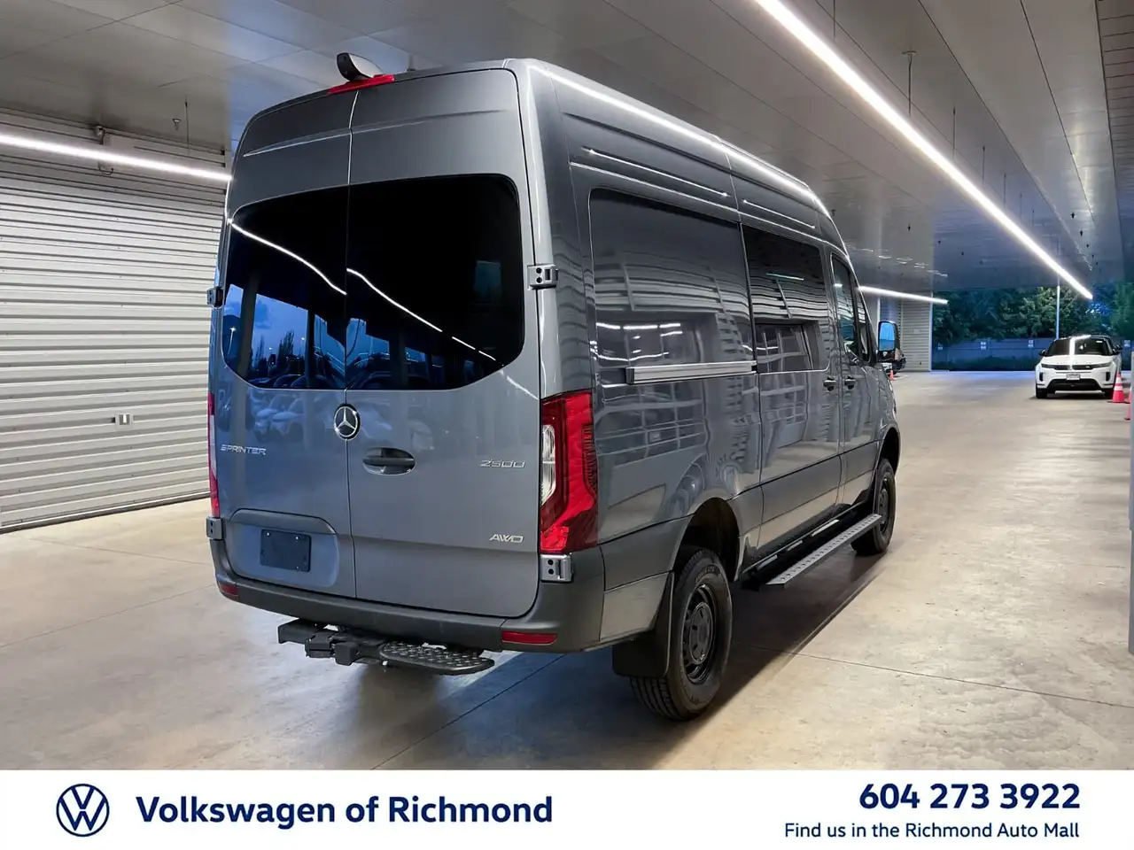 Mercedes-Benz Sprinter photo Mercedes-Benz Sprinter