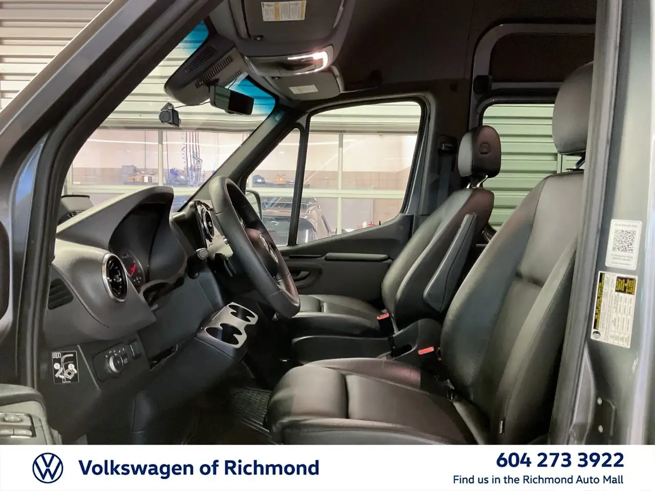 Mercedes-Benz Sprinter photo Mercedes-Benz Sprinter