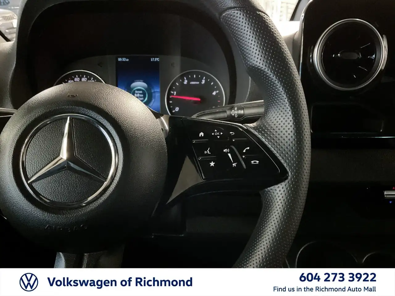 Mercedes-Benz Sprinter photo Mercedes-Benz Sprinter