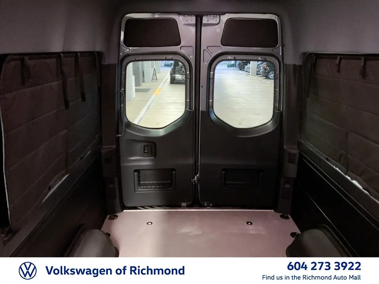 Mercedes-Benz Sprinter photo Mercedes-Benz Sprinter