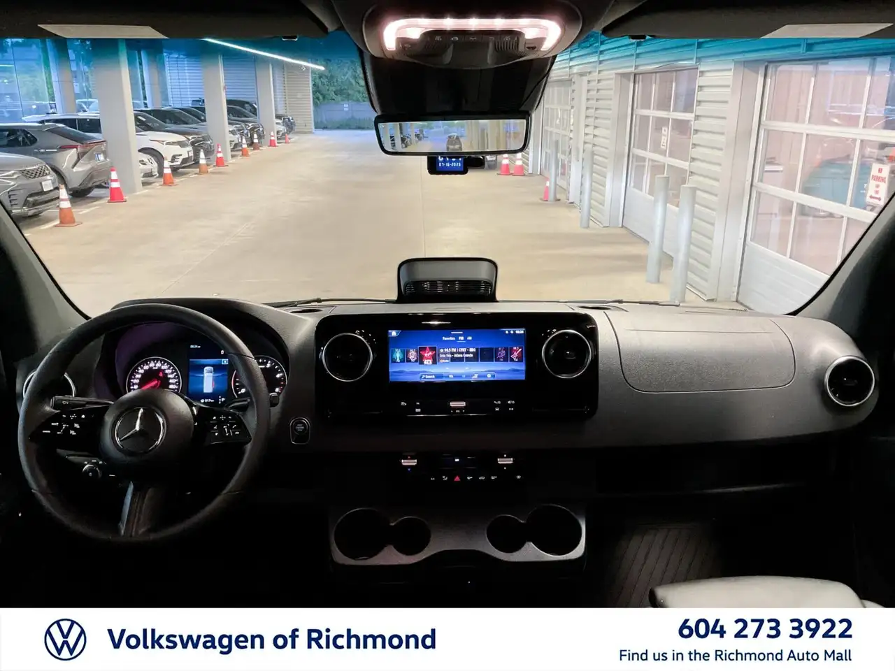 Mercedes-Benz Sprinter photo Mercedes-Benz Sprinter