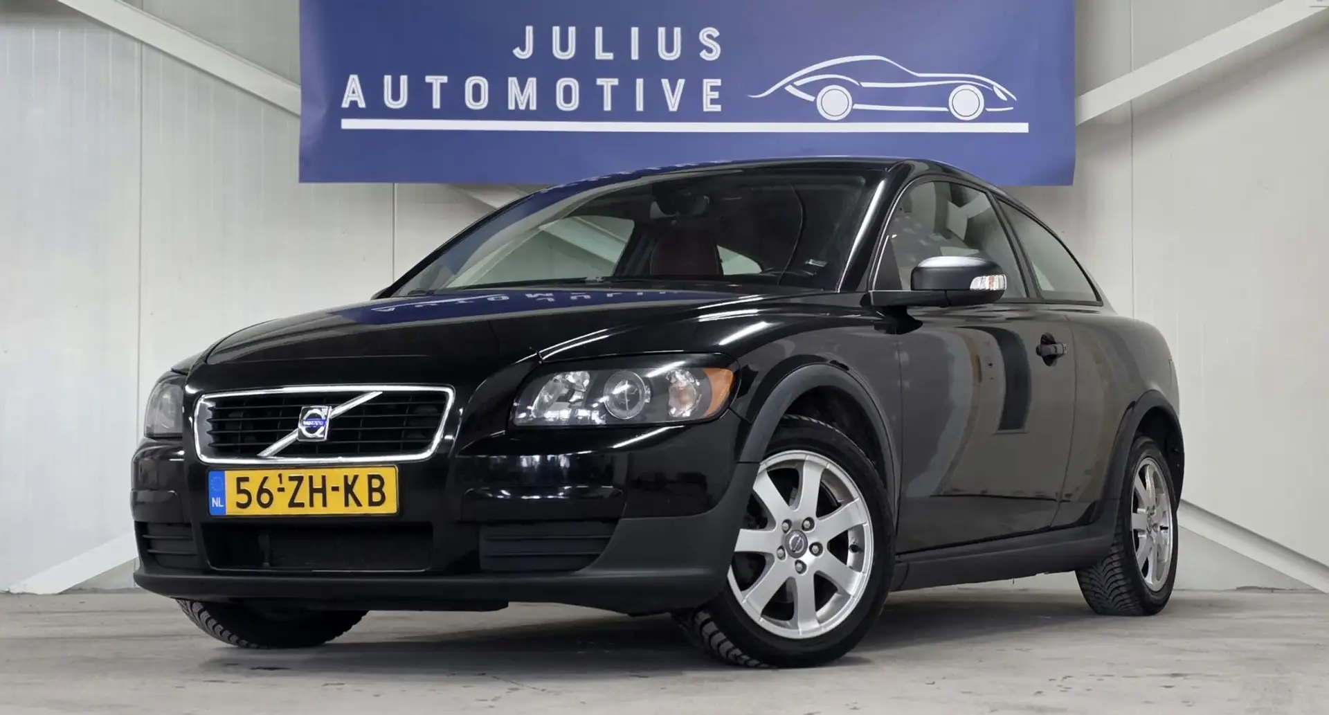 Volvo C30 1.8F Kinetic Premium Audio Nieuwe APK Garantie Moo Zwart - 1