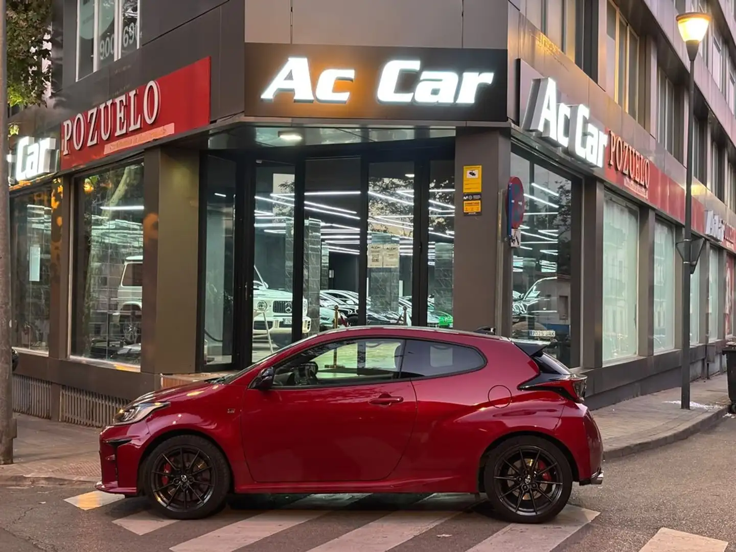 Toyota Yaris 1.6 192kW RZ Circuit Pack Rojo - 1
