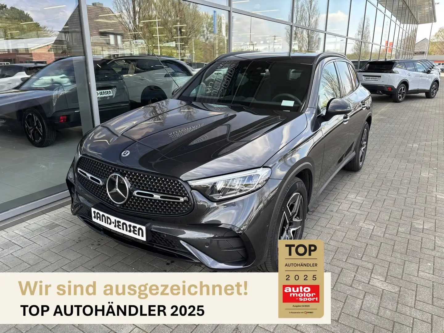 Mercedes-Benz GLC 300 d 4M AMG Line Adv Plus AHK Night Memory Grau - 1