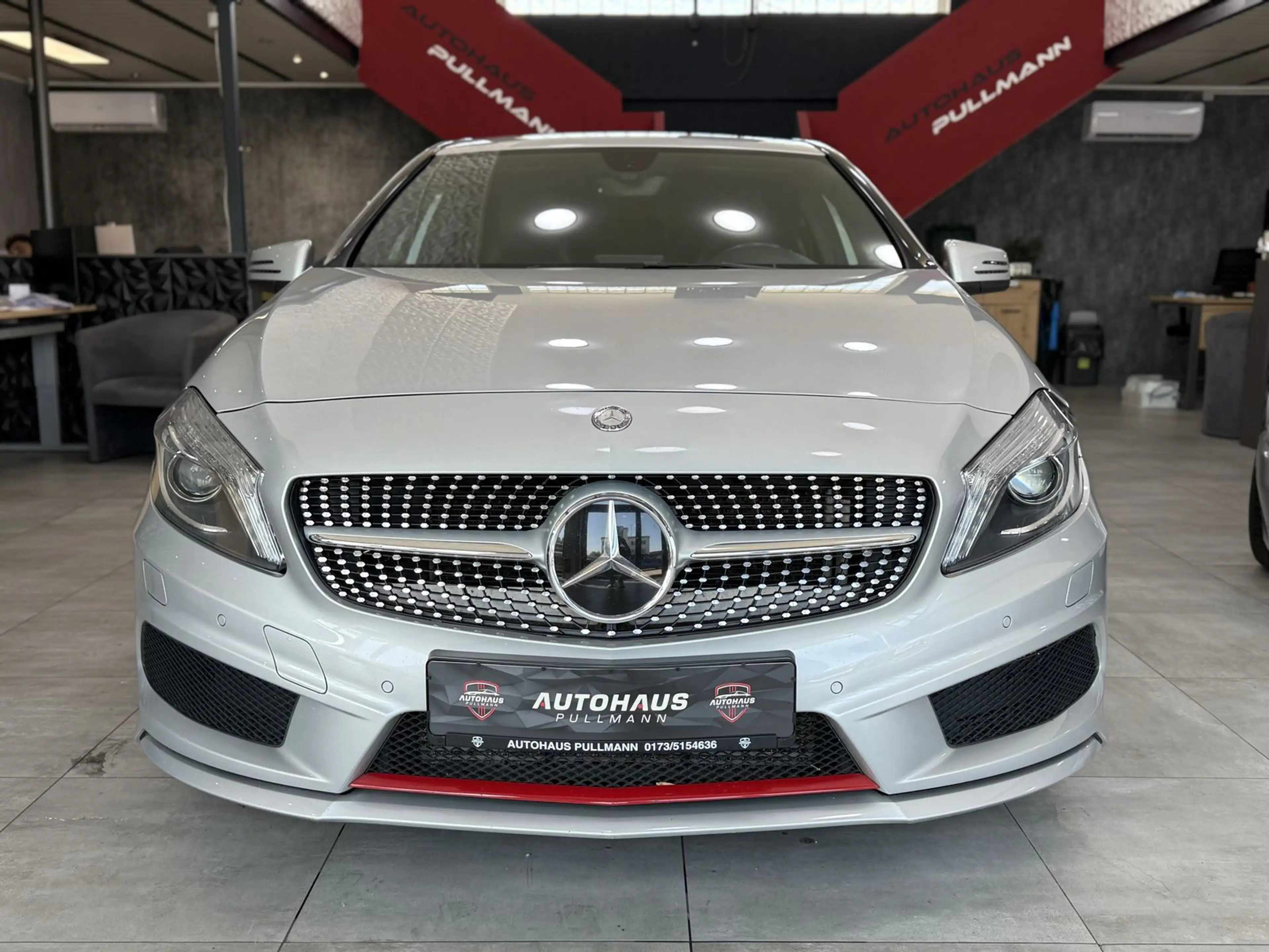 Mercedes-Benz A 200 A 200 Street Style *AMGLINE*CARPLAY* — photo 2
